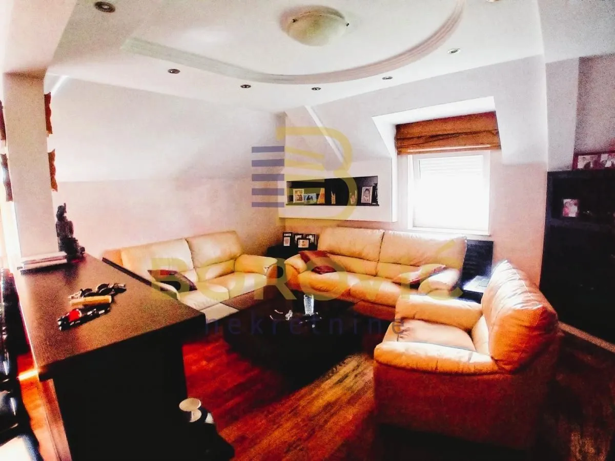 Prodaja, trosoban stan, 100m², Čukarica, Beograd