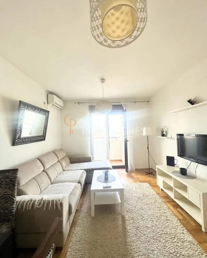 Rent, apartment, 45m², Stari Aerodrom, Podgorica