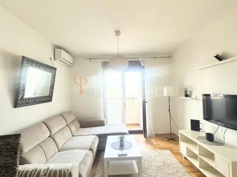 Rent, apartment, 45m², Stari Aerodrom, Podgorica - image 12
