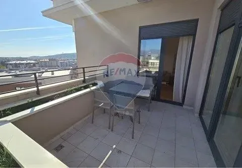 Izdavanje, trosoban stan, 140m², Kruševac, Podgorica - image 33