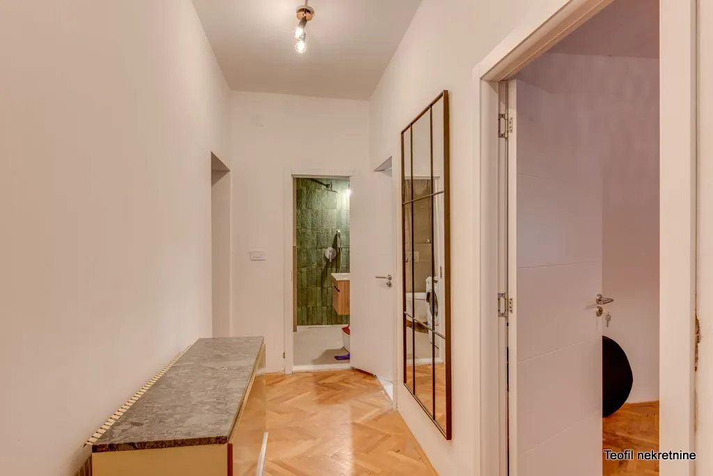 Sale, three bedroom apartment, 60m², Zemun Marije Bursać, Zemun Sve Podlokacije