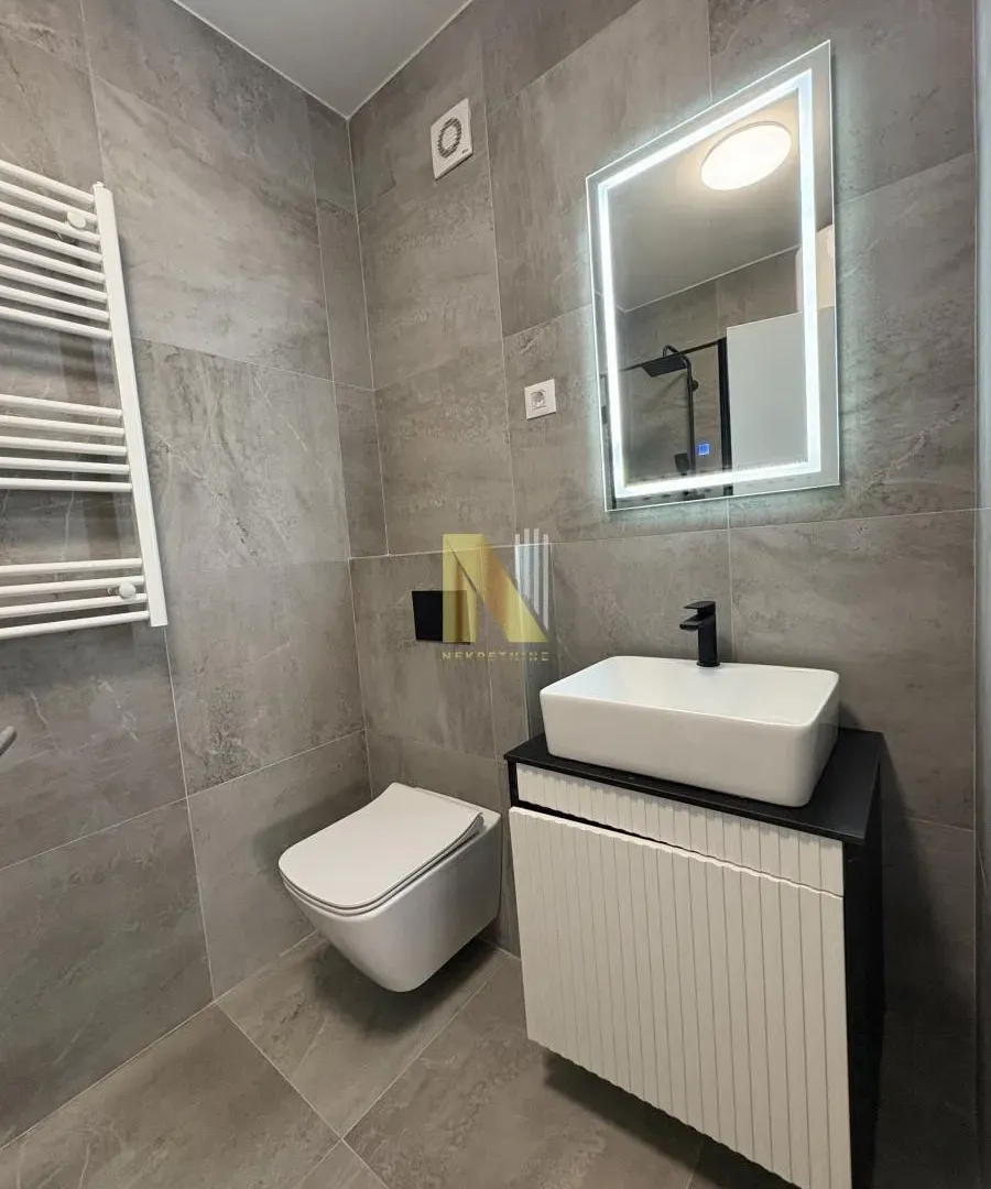Izdavanje, jednosoban stan, 43m², Grbavica, Novi Sad Sve Podlokacije