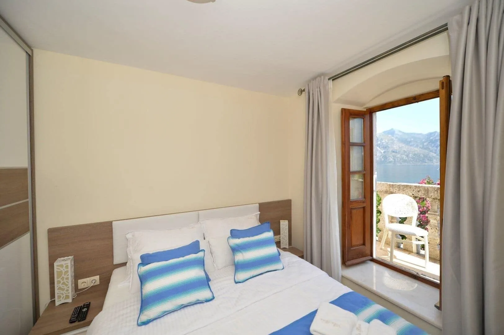 Sale, house, 251m², Prčanj, Kotor