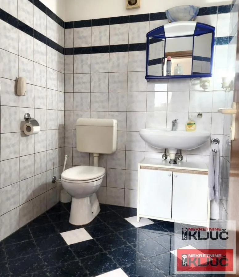 Izdavanje, kuća, 120m², Sremska Kamenica, Petrovaradin