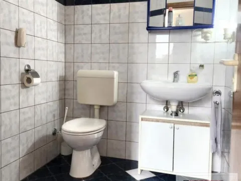 Rent, house, 120m², Sremska Kamenica, Petrovaradin - image 12