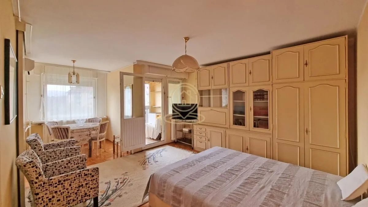 Izdavanje, jednosoban stan, 42m², Liman 4, Novi Sad Sve Podlokacije