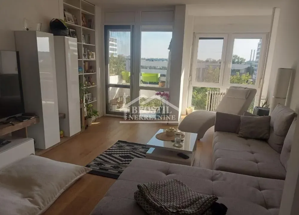 Prodaja, trosoban stan, 70m², Novi Beograd Blok 23, Novi Beograd Sve Podlokacije