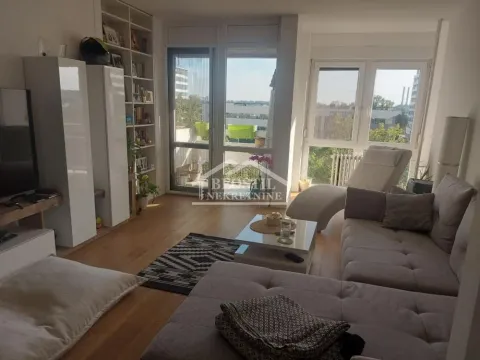 Stan in Novi Beograd Blok 23