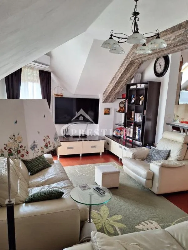 Prodaja, trosoban stan, 87m², Stari Aerodrom, Podgorica
