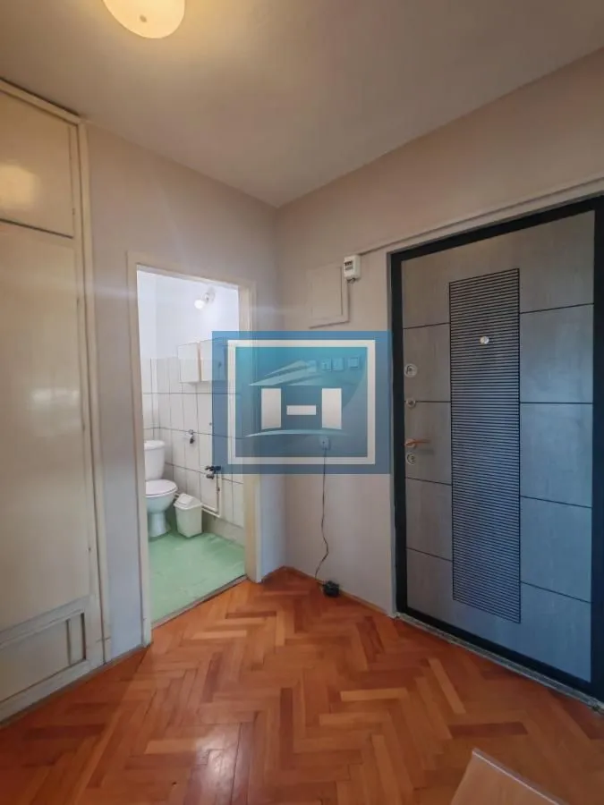 Prodaja, dvosoban stan, 53m², Centar, Paraćin