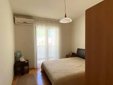 Rent, one bedroom apartment, 45m², Budva, Crna Gora - image 4
