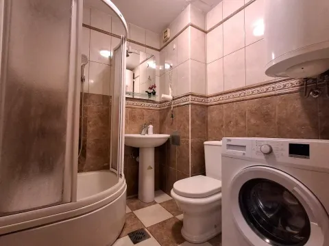 Izdavanje, stan, 68m², Stari Aerodrom, Podgorica - image 12