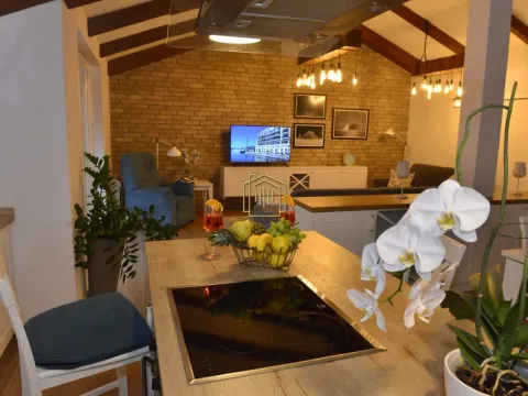 Izdavanje, dvosoban stan, 100m², Seljanovo, Tivat - image 5