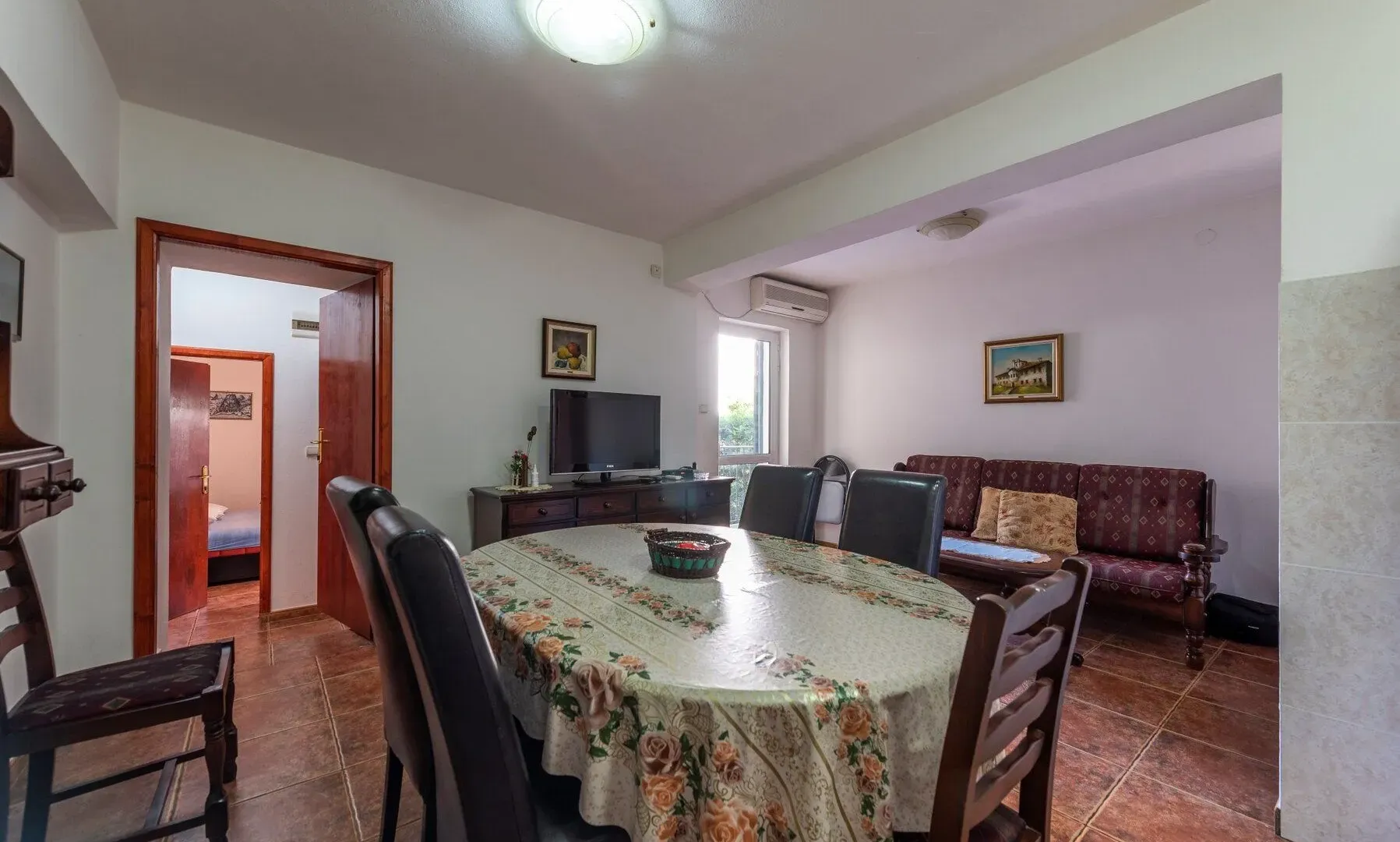 Sale, house, 400m², Dobrota, Kotor