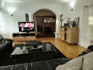 Izdavanje, trosoban stan, 90m², Centar, Niš - image 8