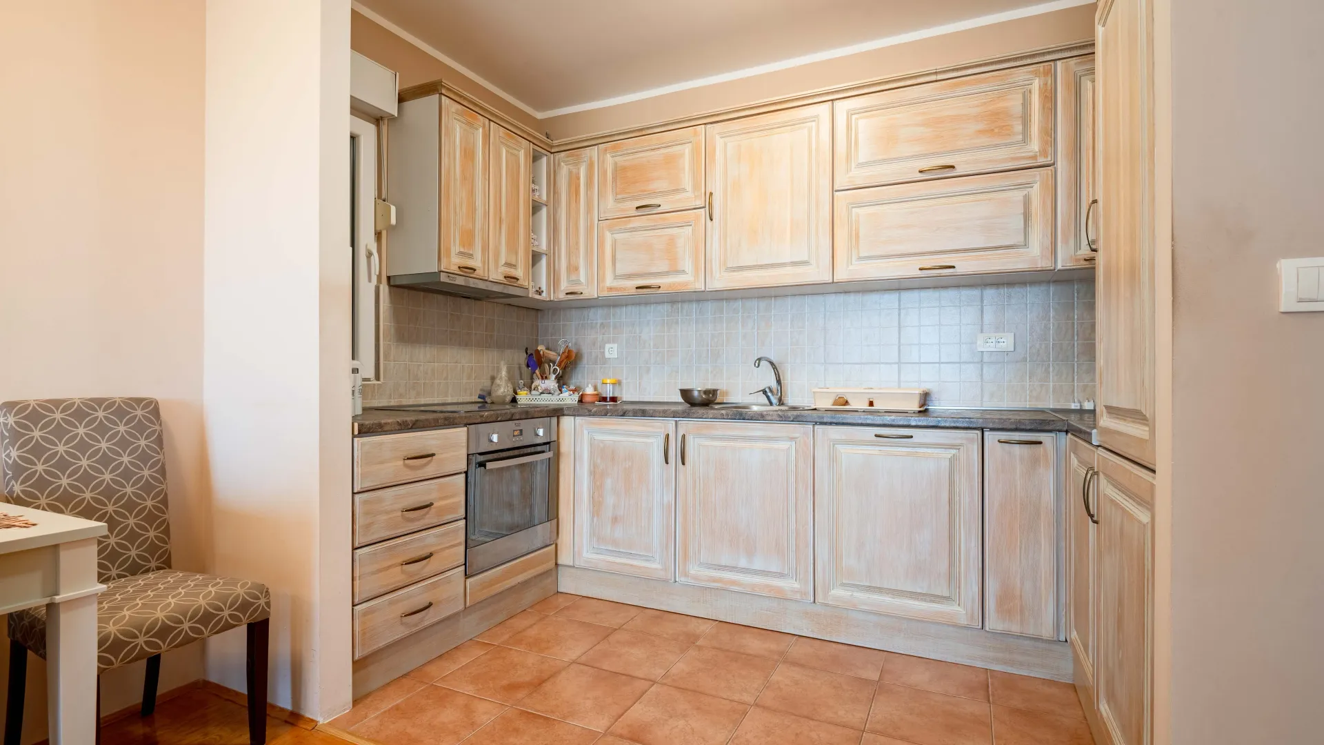 Sale, two bedroom apartment, 69m², Topolica, Bar
