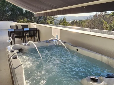 Sale, two bedroom apartment, 63m², Tivat, Crna Gora - image 8