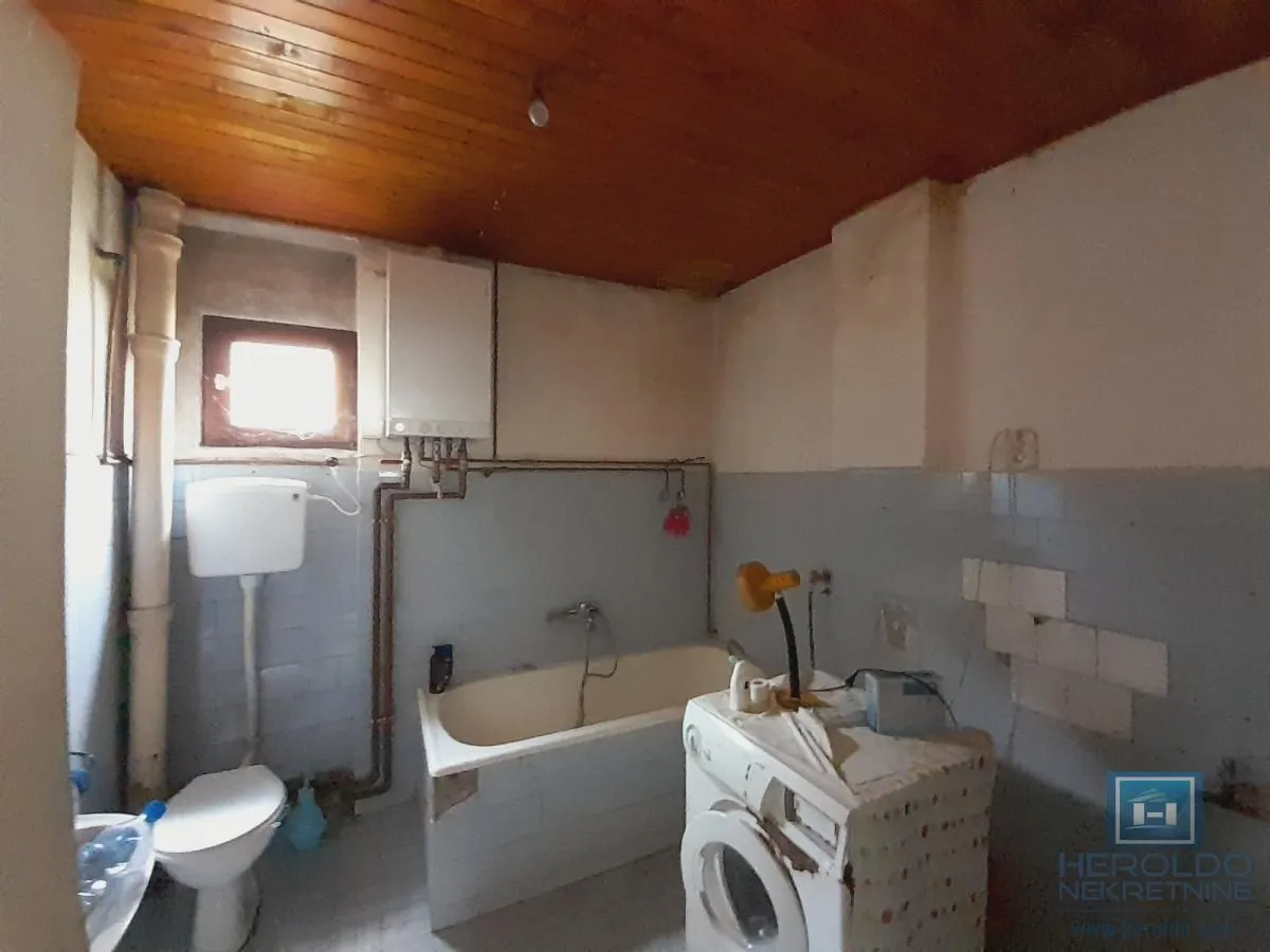 Prodaja, kuća, 250m², Centar, Ćuprija