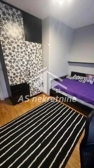 Izdavanje, stan, 120m², Cerak, Beograd