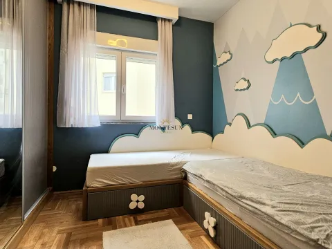 Rent, two bedroom apartment, 65m², Centar, Budva - image 9