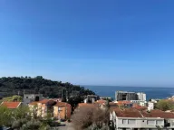 Sale, two bedroom apartment, 56m², Petrovac, Budva - image 2