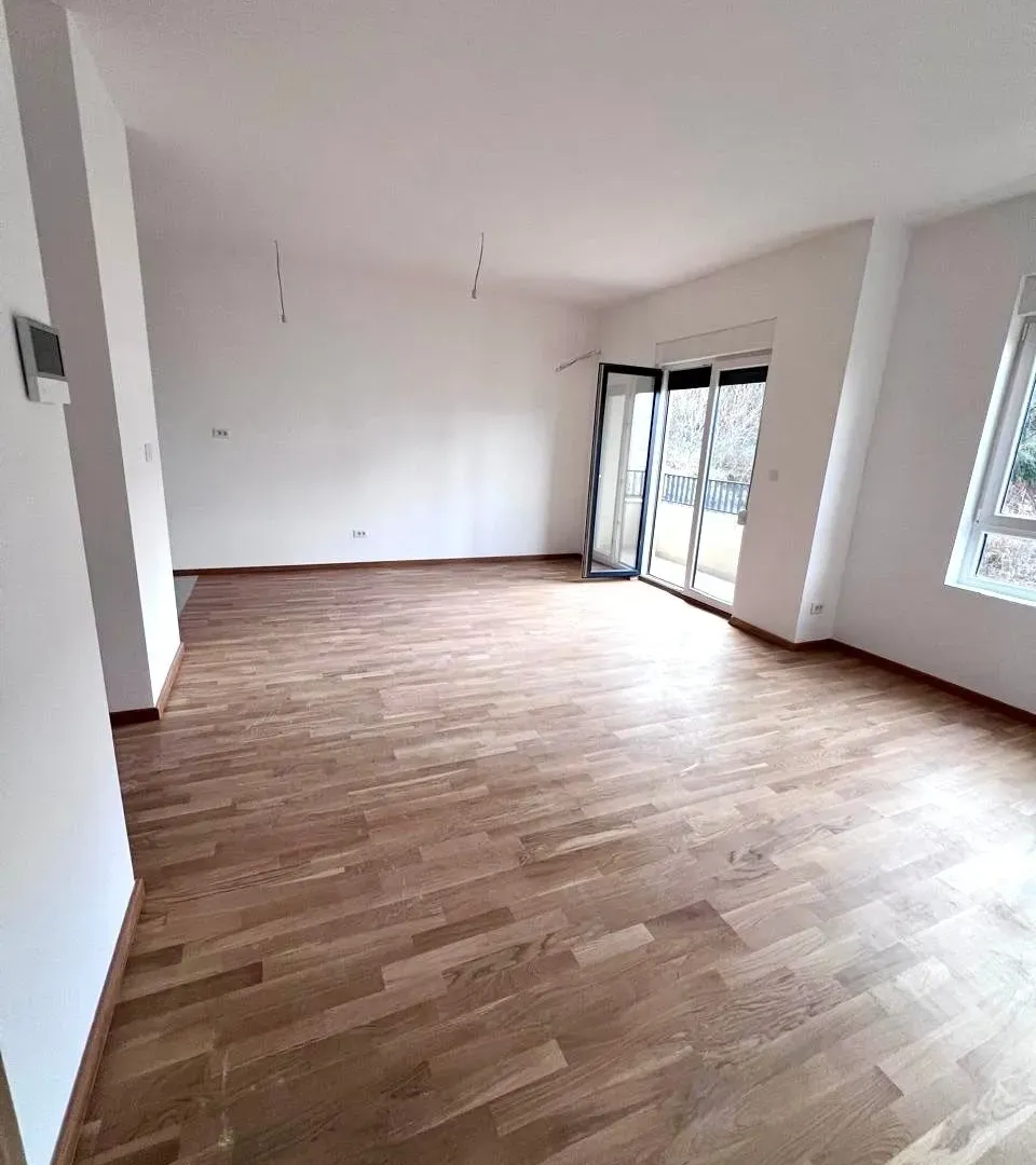 Prodaja, dvosoban stan, 70m², Zabjelo, Podgorica