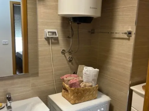 Izdavanje, dvosoban stan, 64m², City Kvart, Podgorica - image 6