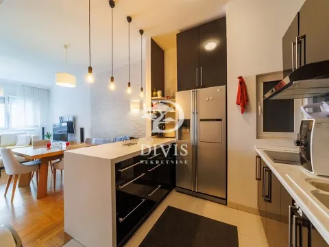 Prodaja, trosoban stan, 102m², Kalenić Pijaca, Vračar Sve Podlokacije - image 4