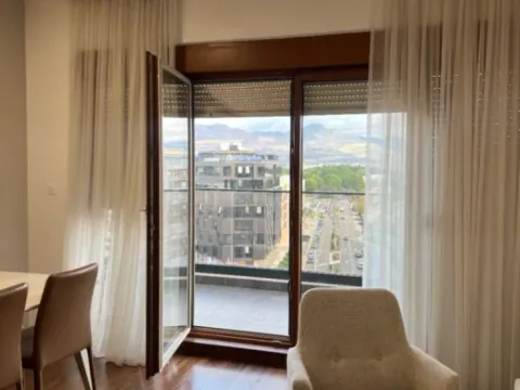 Izdavanje, četvorosoban stan, 127m², Podgorica, Crna Gora - image 11