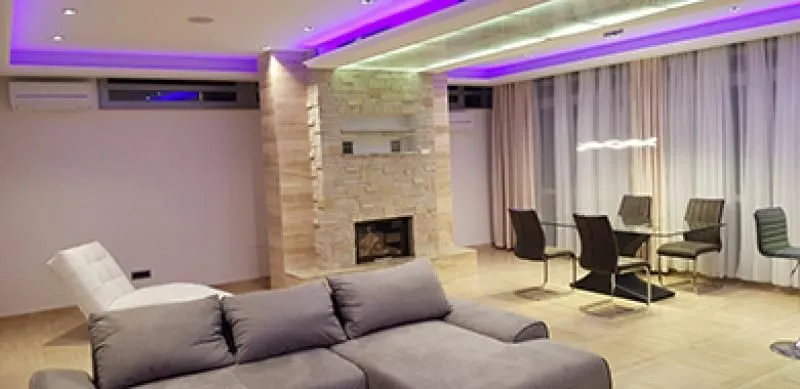 Izdavanje, trosoban stan, 148m², Savski Venac, Beograd