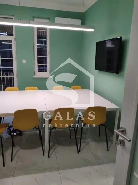 Rent, office space, 120m², Stari Grad, Beograd