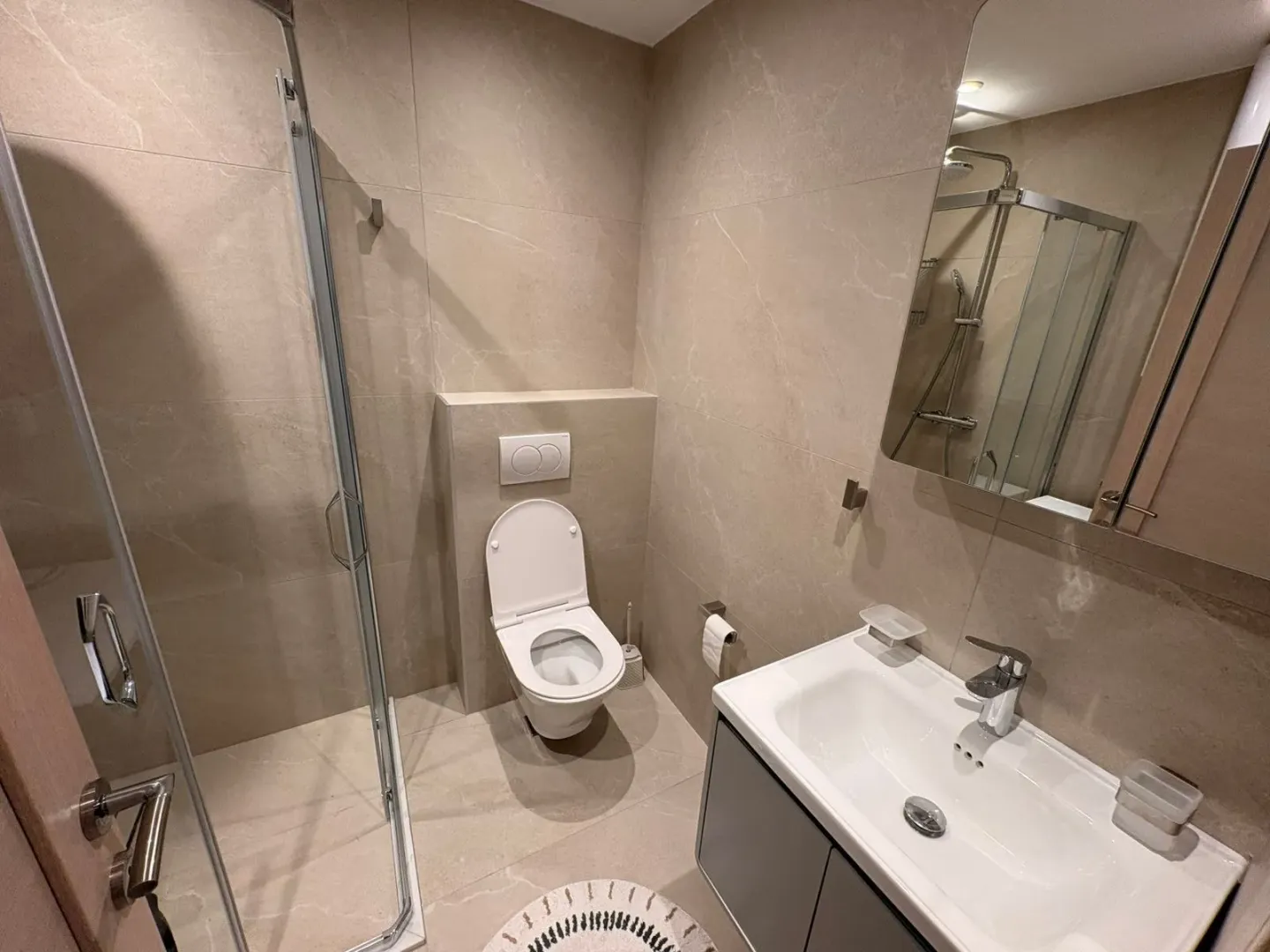 Izdavanje, jednosoban stan, 45m², Centar, Tivat