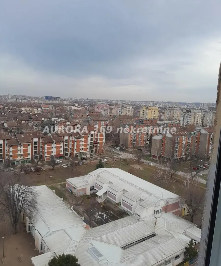 Prodaja, trosoban stan, 65m², Novo naselje, Novi Sad