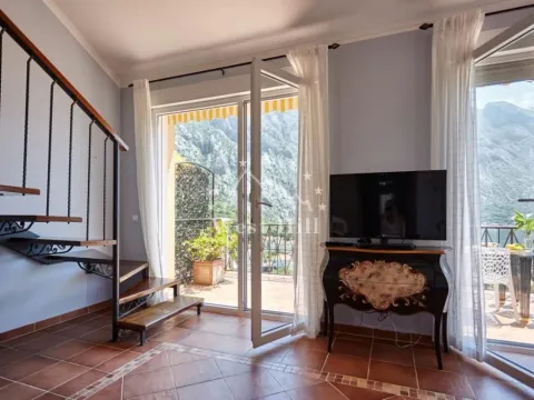 Prodaja, trosoban stan, 79m², Orahovac, Kotor - image 20