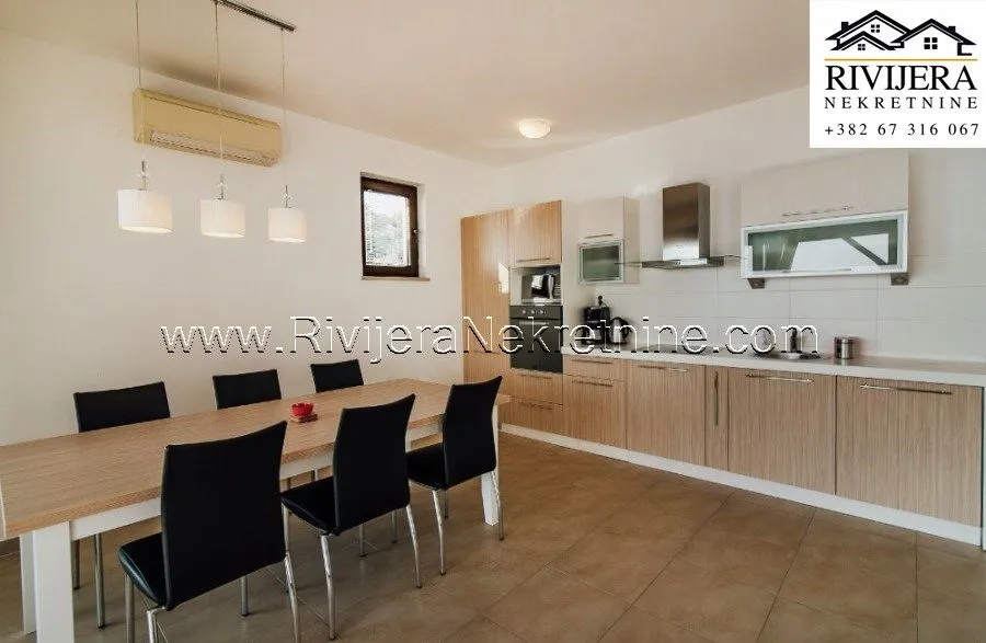 Prodaja, trosoban stan, 149m², Podi, Herceg Novi
