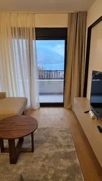 Rent, two bedroom apartment, 83m², Bečići, Budva - image 14