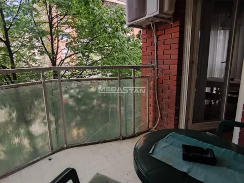Rent, two bedroom apartment, 63m², Kalenić Pijaca, Vračar Sve Podlokacije - image 10