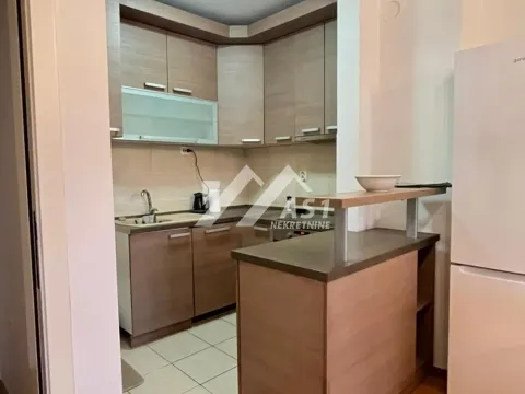 Izdavanje, četvorosoban stan, 67m², Grbavica, Novi Sad Sve Podlokacije - image 3