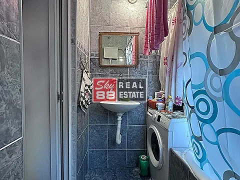 Sale, two bedroom apartment, 46m², Kalenić Pijaca, Vračar Sve Podlokacije - image 9