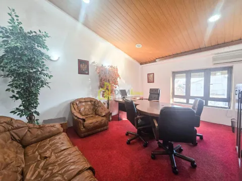 Rent, office space, 60m², Stari Aerodrom, Podgorica - image 3