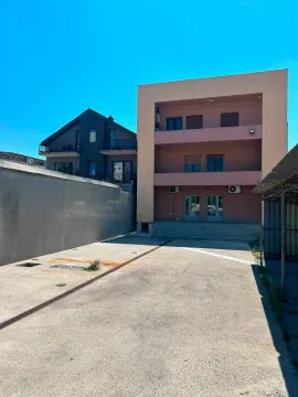 Rent, office space, 300m², Zabjelo, Podgorica - image 2