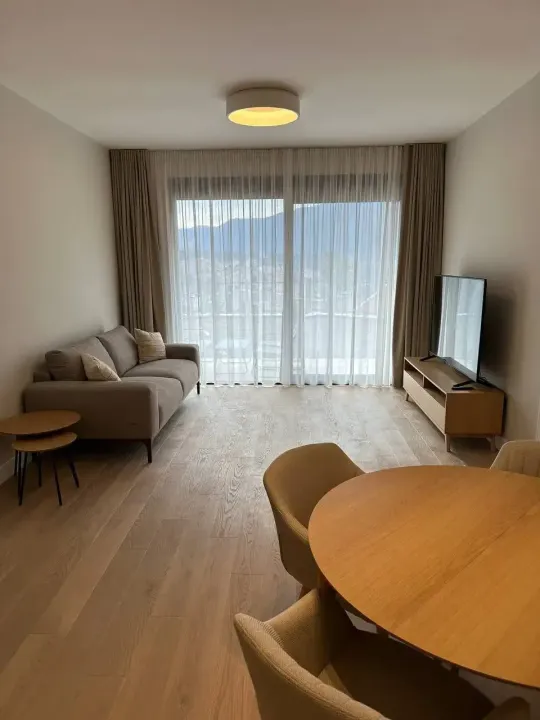 Rent, two bedroom apartment, 61m², Kotor, Crna Gora