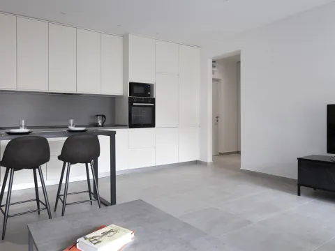Prodaja, dvosoban stan, 64m², Kotor, Crna Gora - image 2