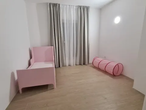 Prodaja, četvorosoban stan, 180m², Dedinje Beli Dvor, Dedinje Sve Podlokacije - image 4