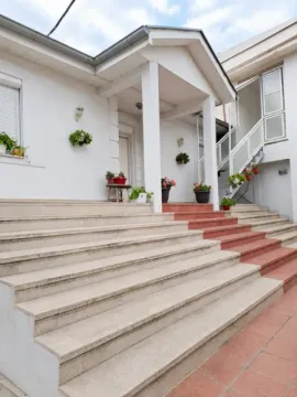 Rent, two bedroom apartment, 120m², Jajinci, Voždovac Sve Podlokacije - image 17