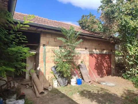 Sale, house, 163m², Železničko Naselje, Subotica - image 13