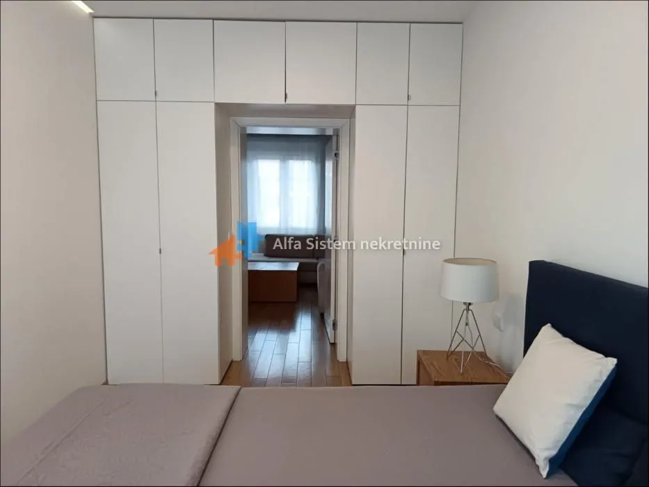 Rent, three bedroom apartment, 87m², Slavija, Vračar Sve Podlokacije