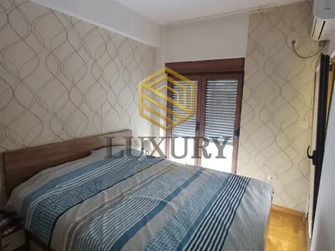 Izdavanje, dvosoban stan, 56m², Blok 9, Podgorica - image 5