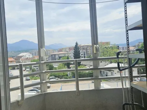 Rent, one bedroom apartment, 37m², Stari Aerodrom, Podgorica - image 9