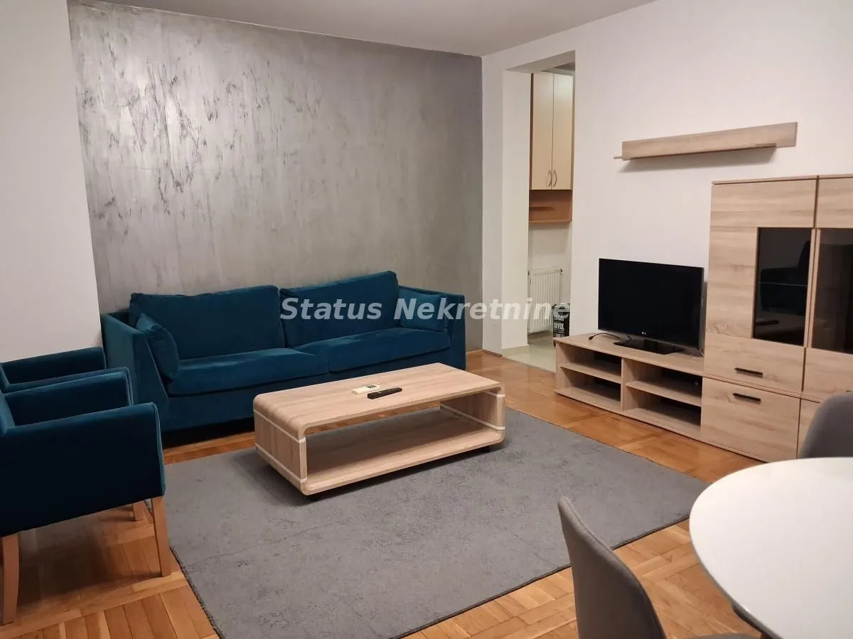 Izdavanje, trosoban stan, 56m², Salajka, Novi Sad Sve Podlokacije